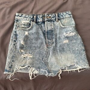 Bershka Y2K Denim Skirt size 4 like new ♥️